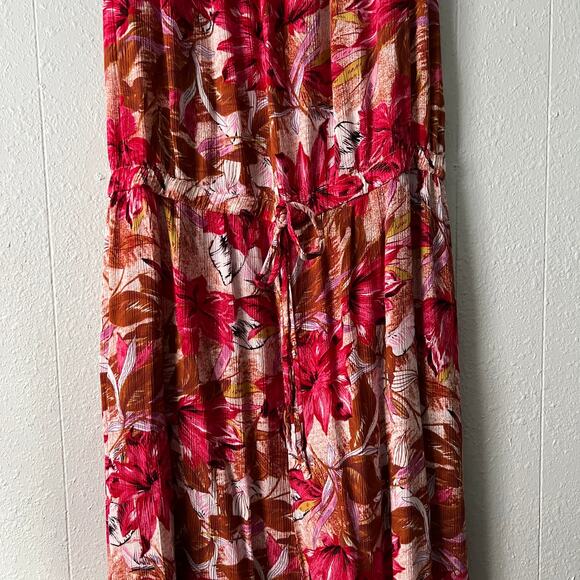 Floral Maxi Dress in Red and Pink - Picture 4 of 14